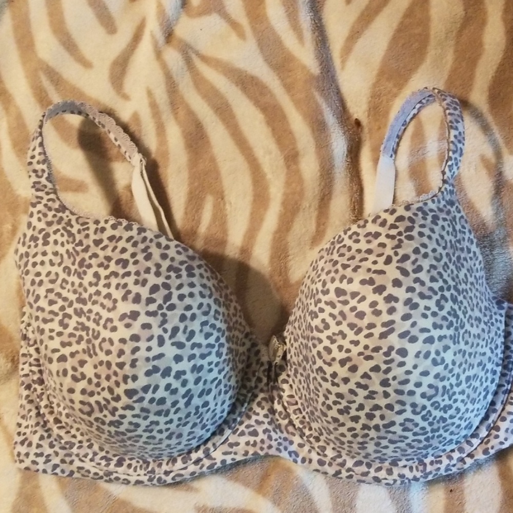 Victoria's secret leopard print bra size 38DD